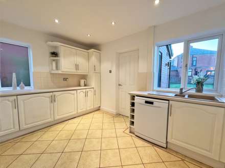 Princess Road, Oldham, Image 7