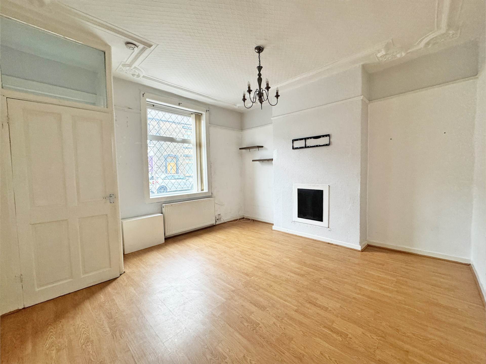 Beal Lane, Shaw, Image 2