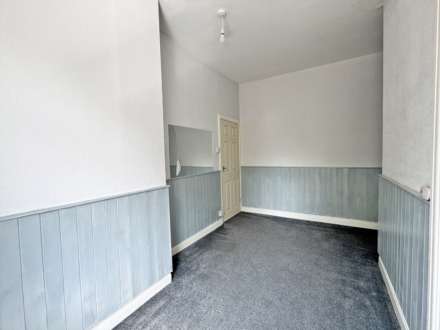 Beal Lane, Shaw, Image 10