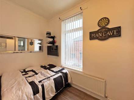 Hebron Street, Heyside, Image 12