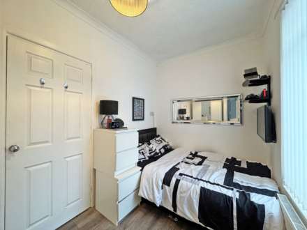 Hebron Street, Heyside, Image 13