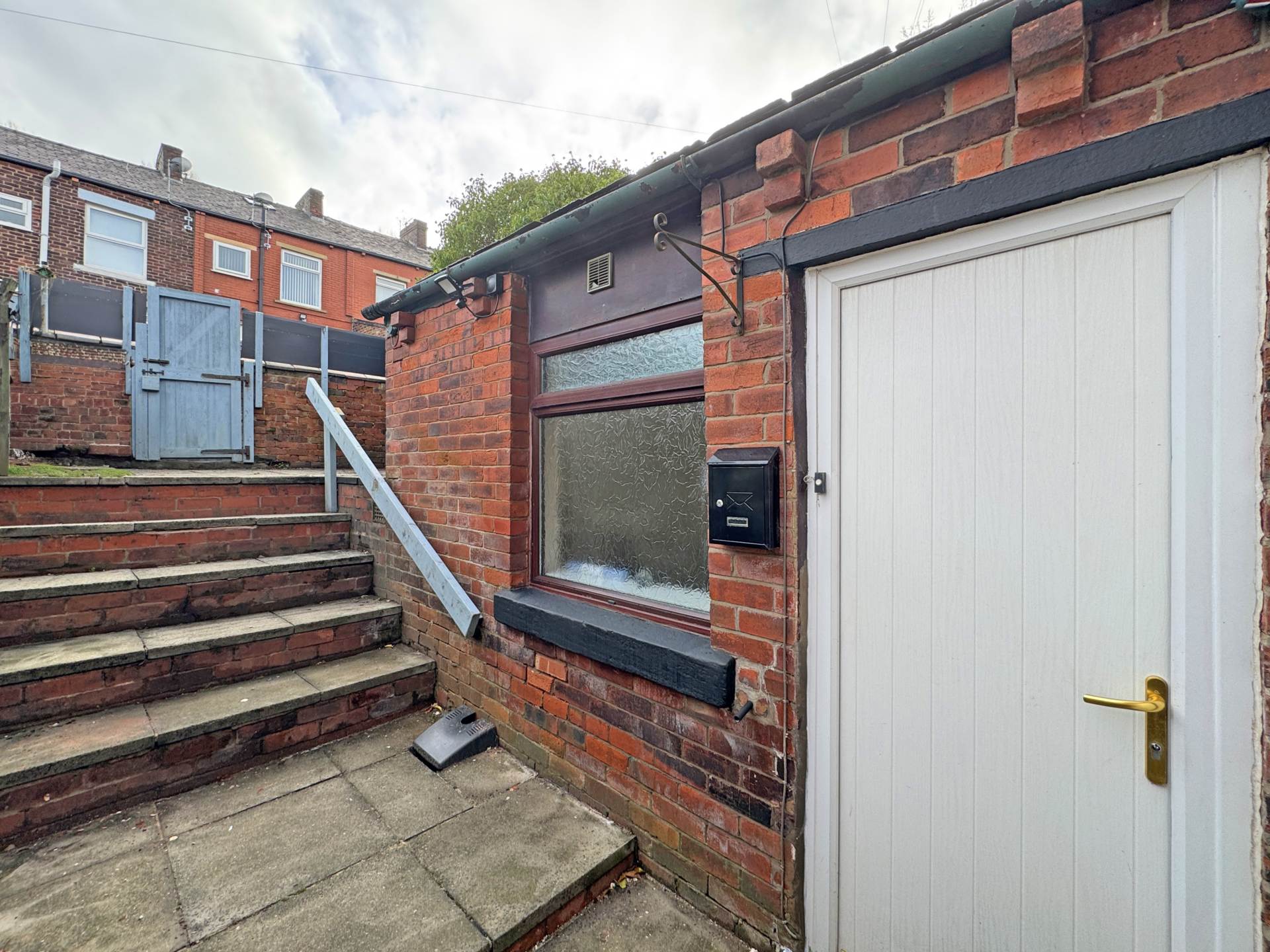 Oldham Road, Royton, Image 1