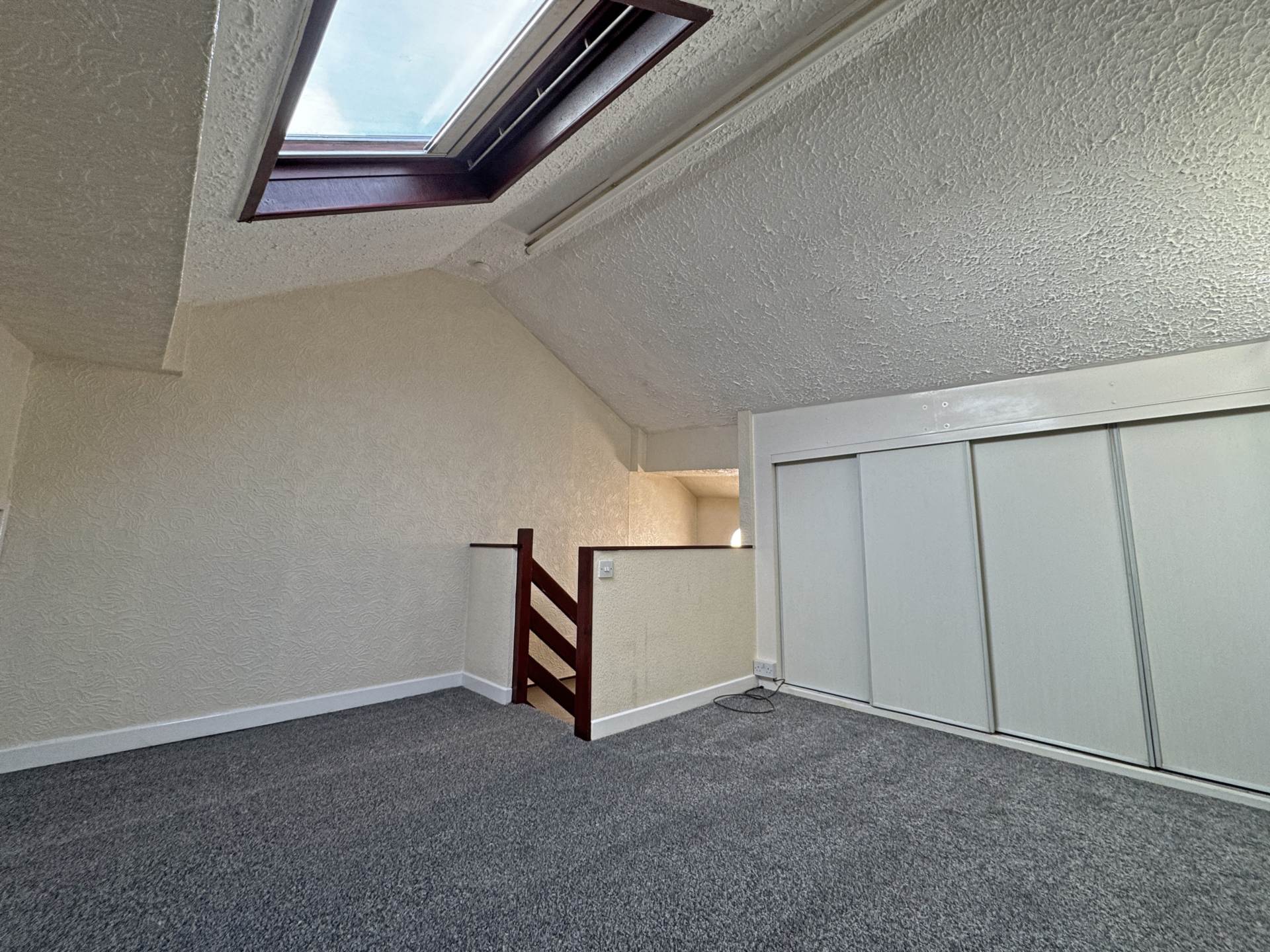 Oldham Road, Royton, Image 9