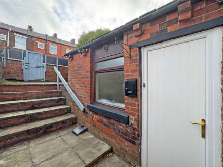 Oldham Road, Royton, Image 1