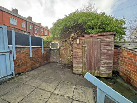 Oldham Road, Royton, Image 11