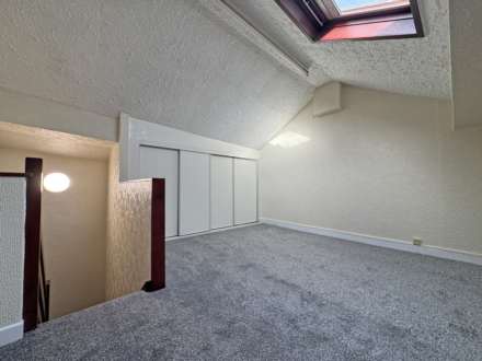 Oldham Road, Royton, Image 8