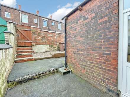Albany Street, Watersheddings, Oldham, Image 14
