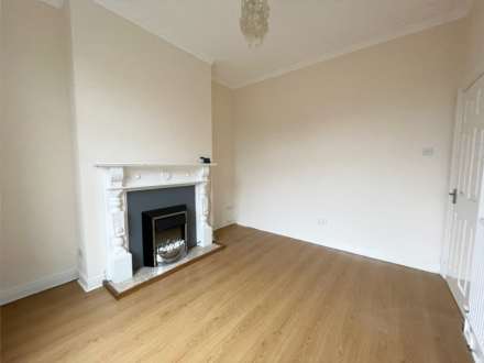 Albany Street, Watersheddings, Oldham, Image 2