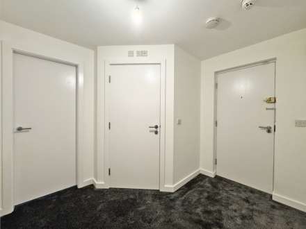 25 Commercial Street, Hyde, Image 11