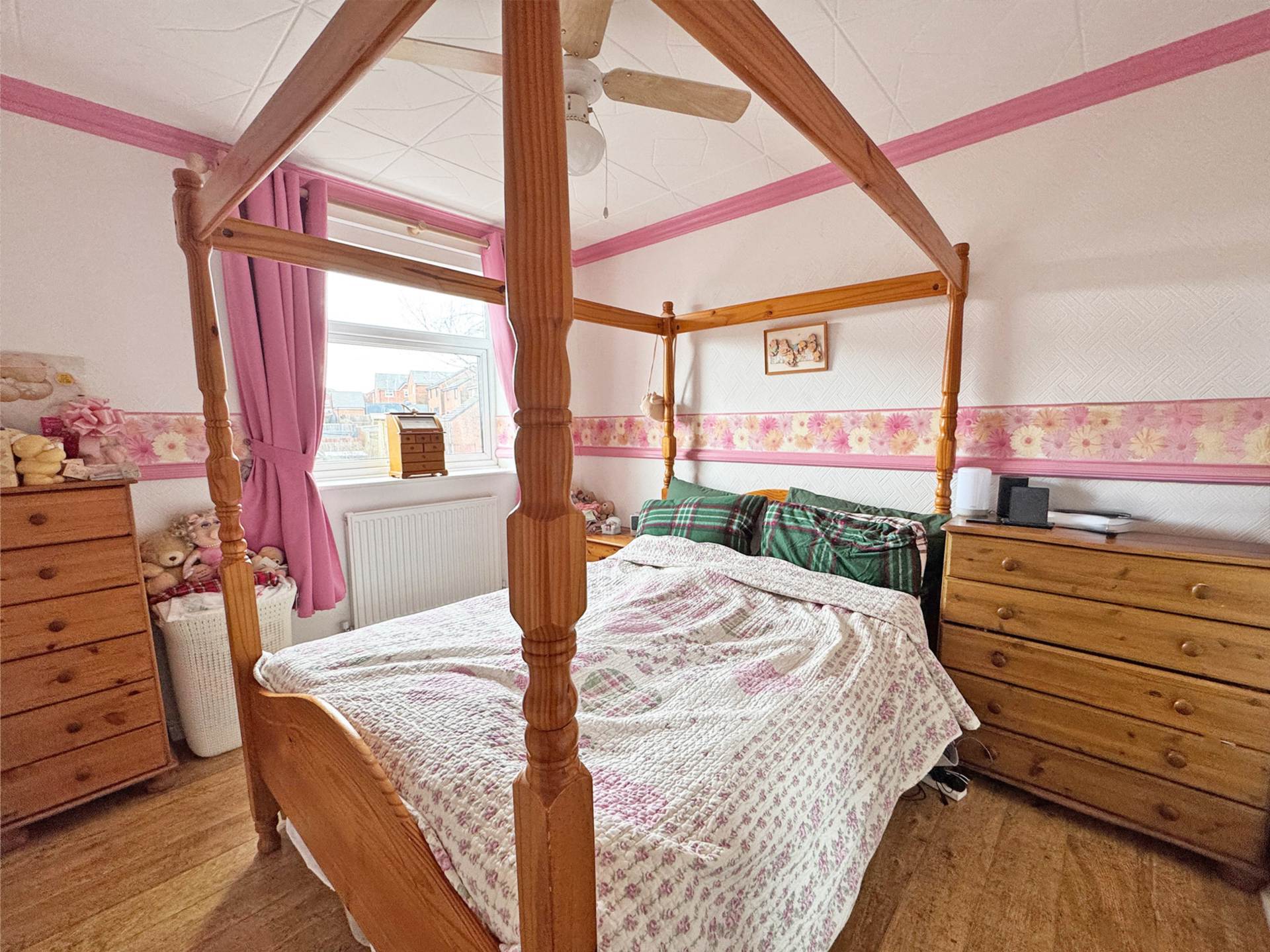 Sunhill Close, Rochdale, Image 12