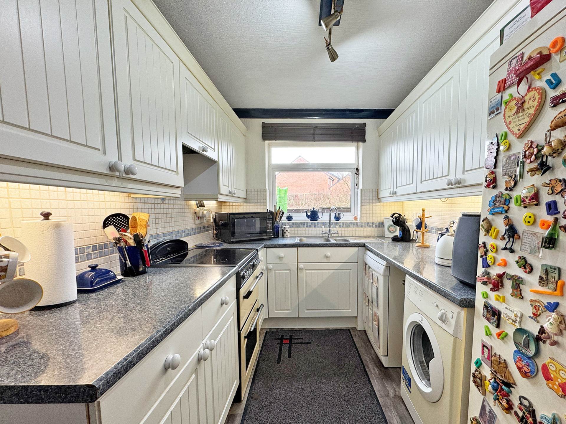 Sunhill Close, Rochdale, Image 7