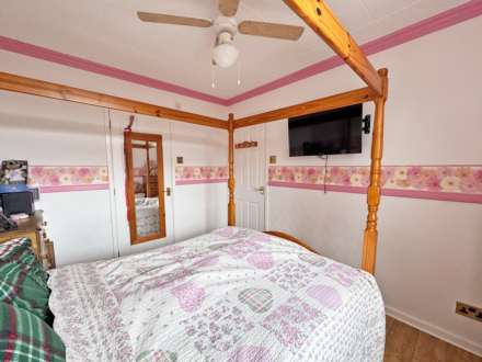 Sunhill Close, Rochdale, Image 13