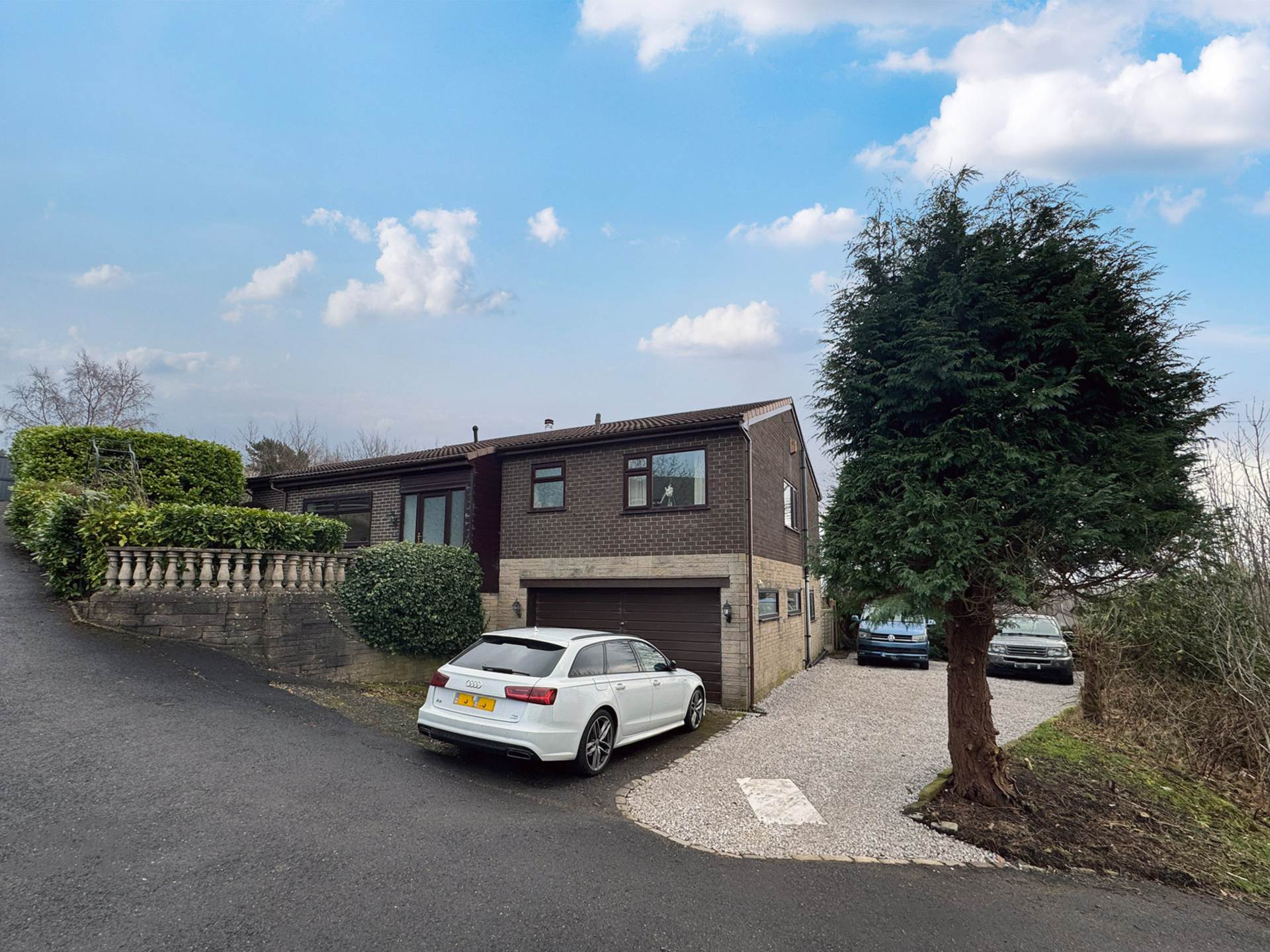 Upper Cliff Hill, Shaw, Image 1