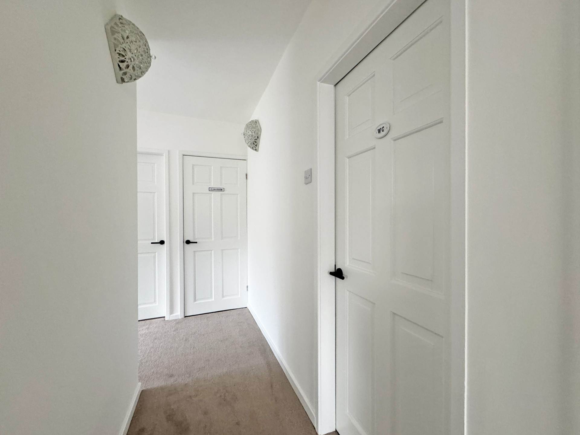 Upper Cliff Hill, Shaw, Image 23