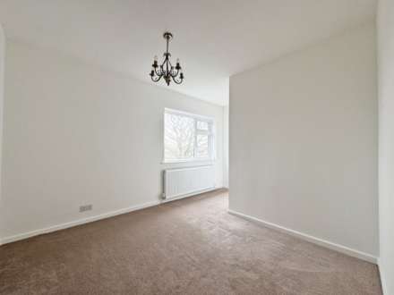 Upper Cliff Hill, Shaw, Image 15