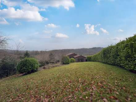 Upper Cliff Hill, Shaw, Image 3