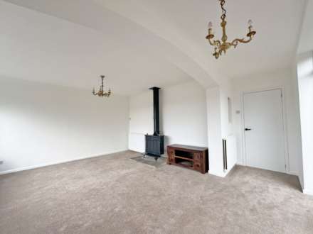 Upper Cliff Hill, Shaw, Image 5