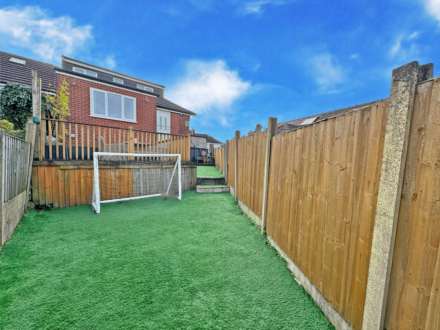 Highlands Road, High Crompton,  Oldham, Image 19