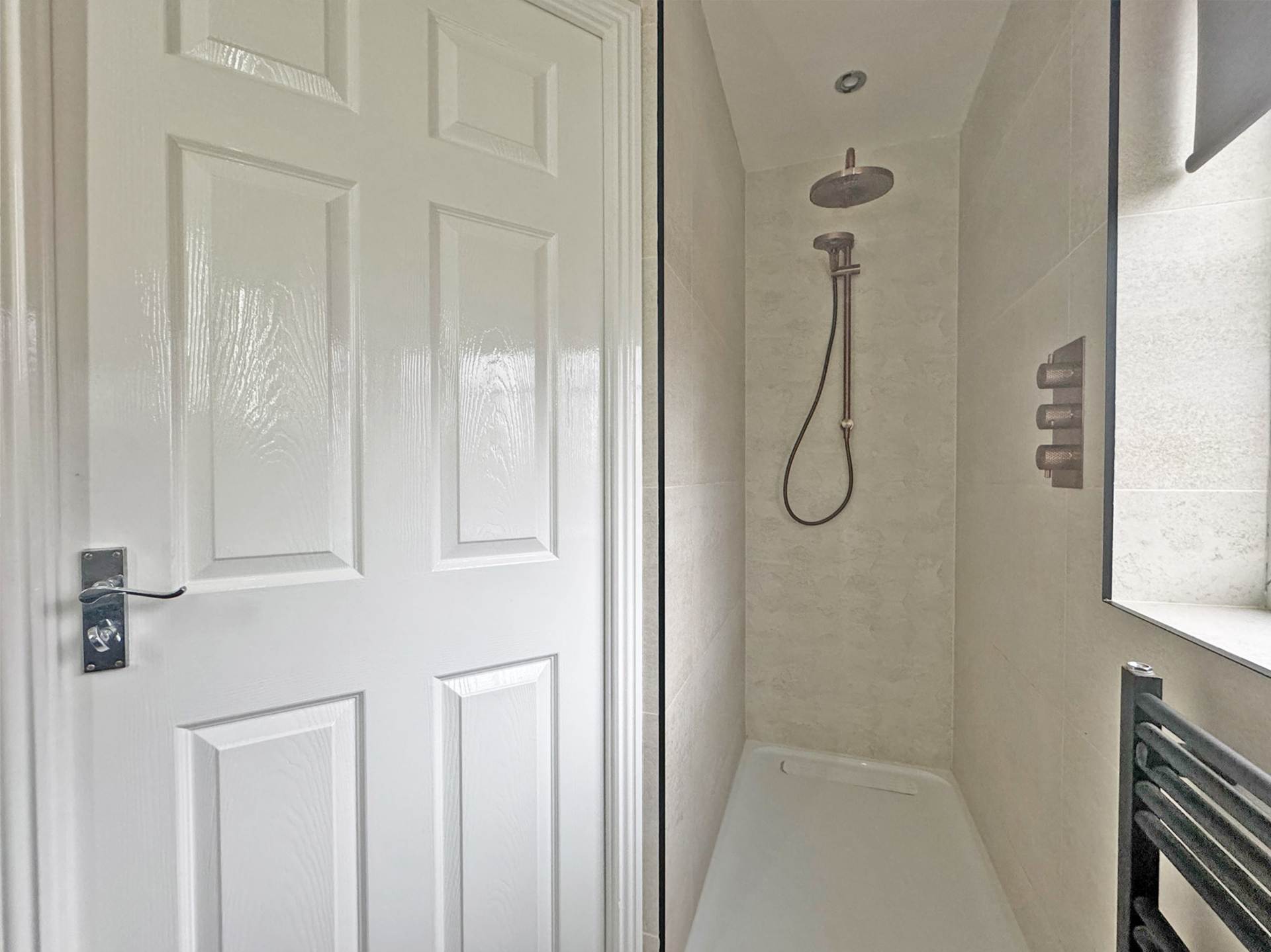 Pilgrim Way, Moorside, Image 13