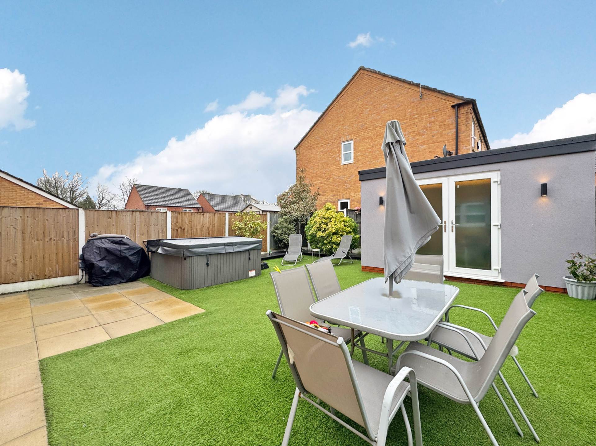 Larchfield Close, Royton, Image 13