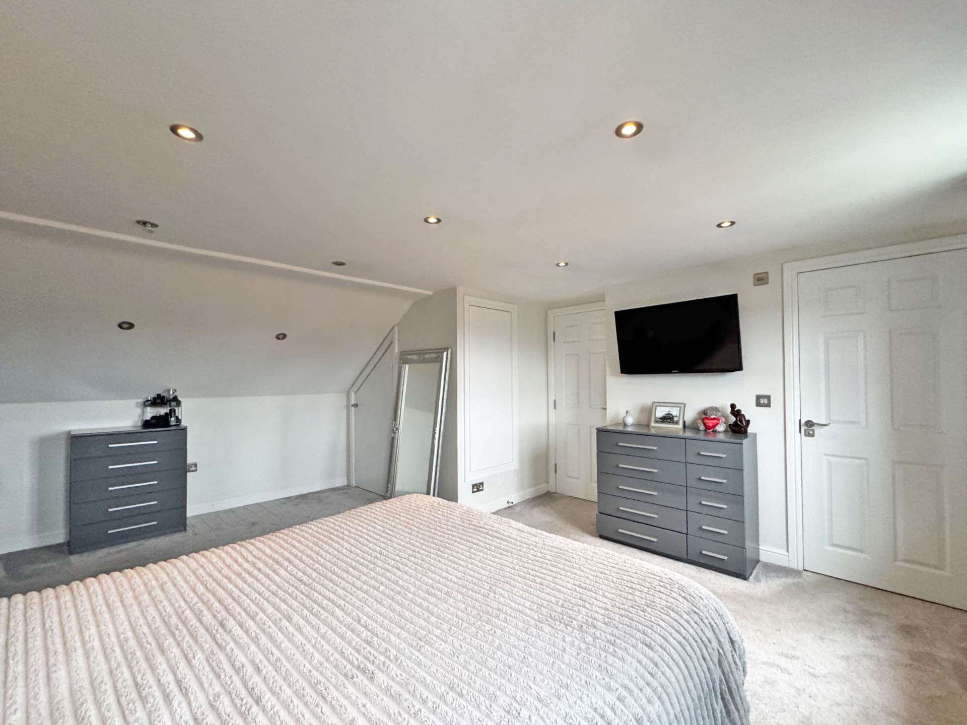 Larchfield Close, Royton, Image 18