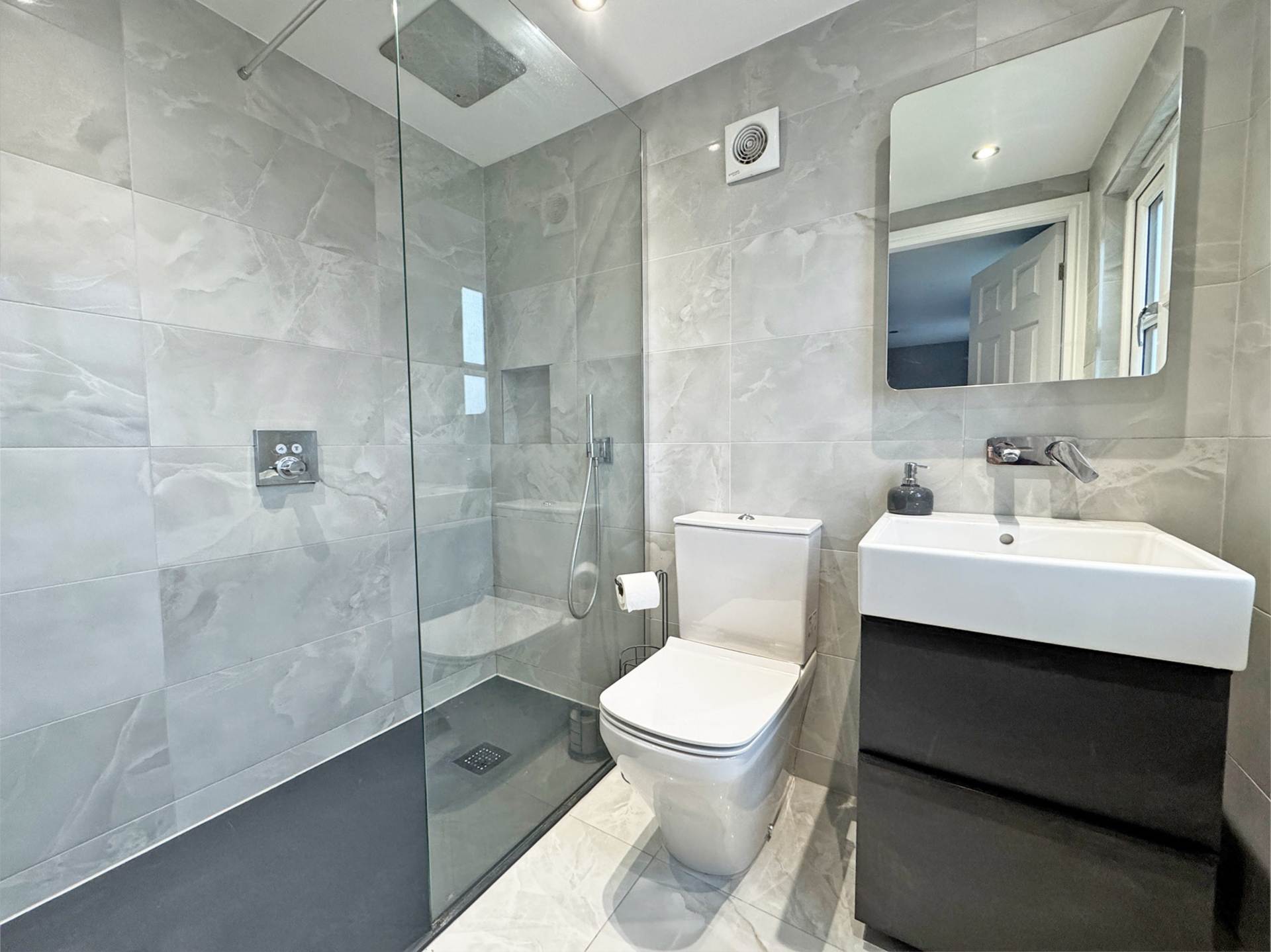 Larchfield Close, Royton, Image 20