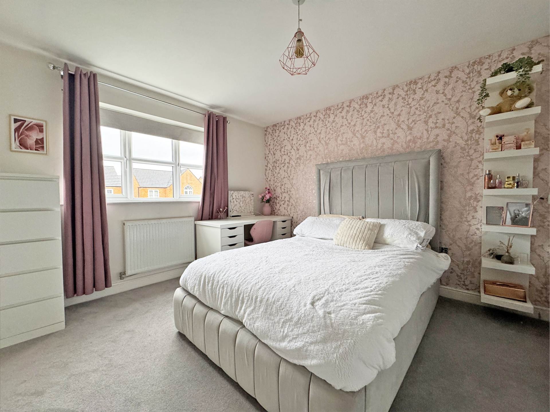 Larchfield Close, Royton, Image 9