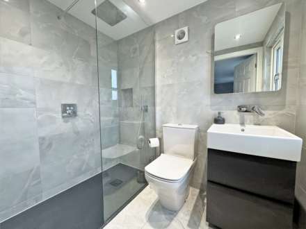 Larchfield Close, Royton, Image 20