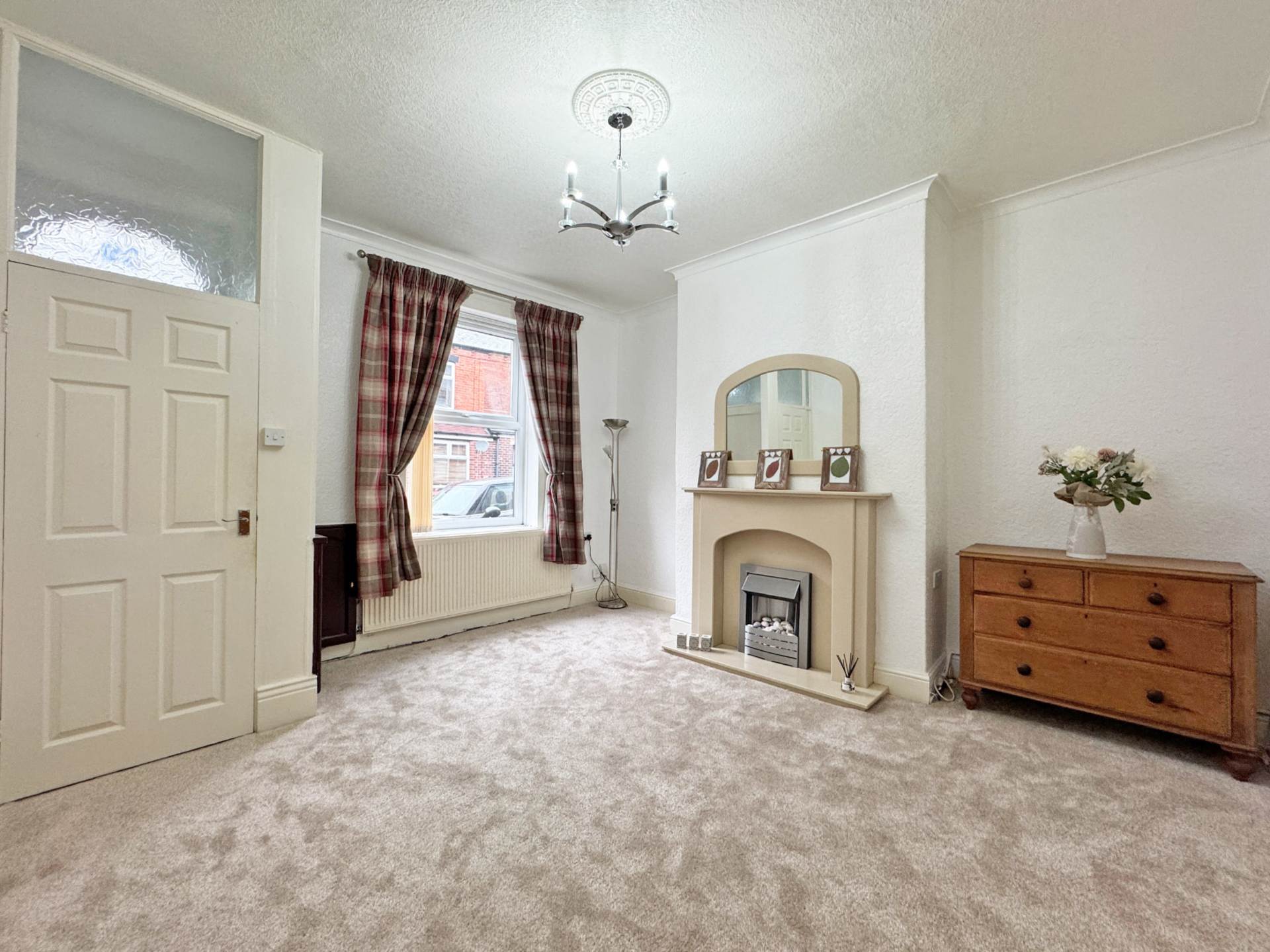 Turner Street, Lees, Image 2