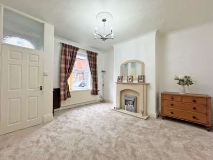 Turner Street, Lees, Image 2