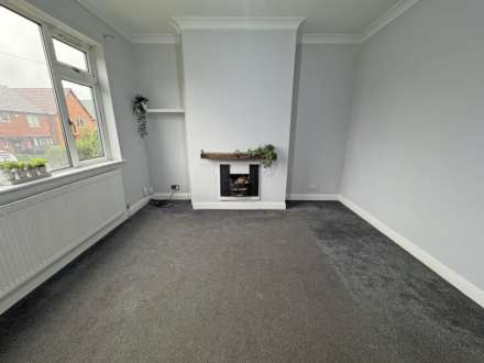 Radcliffe Street, Royton, Image 4