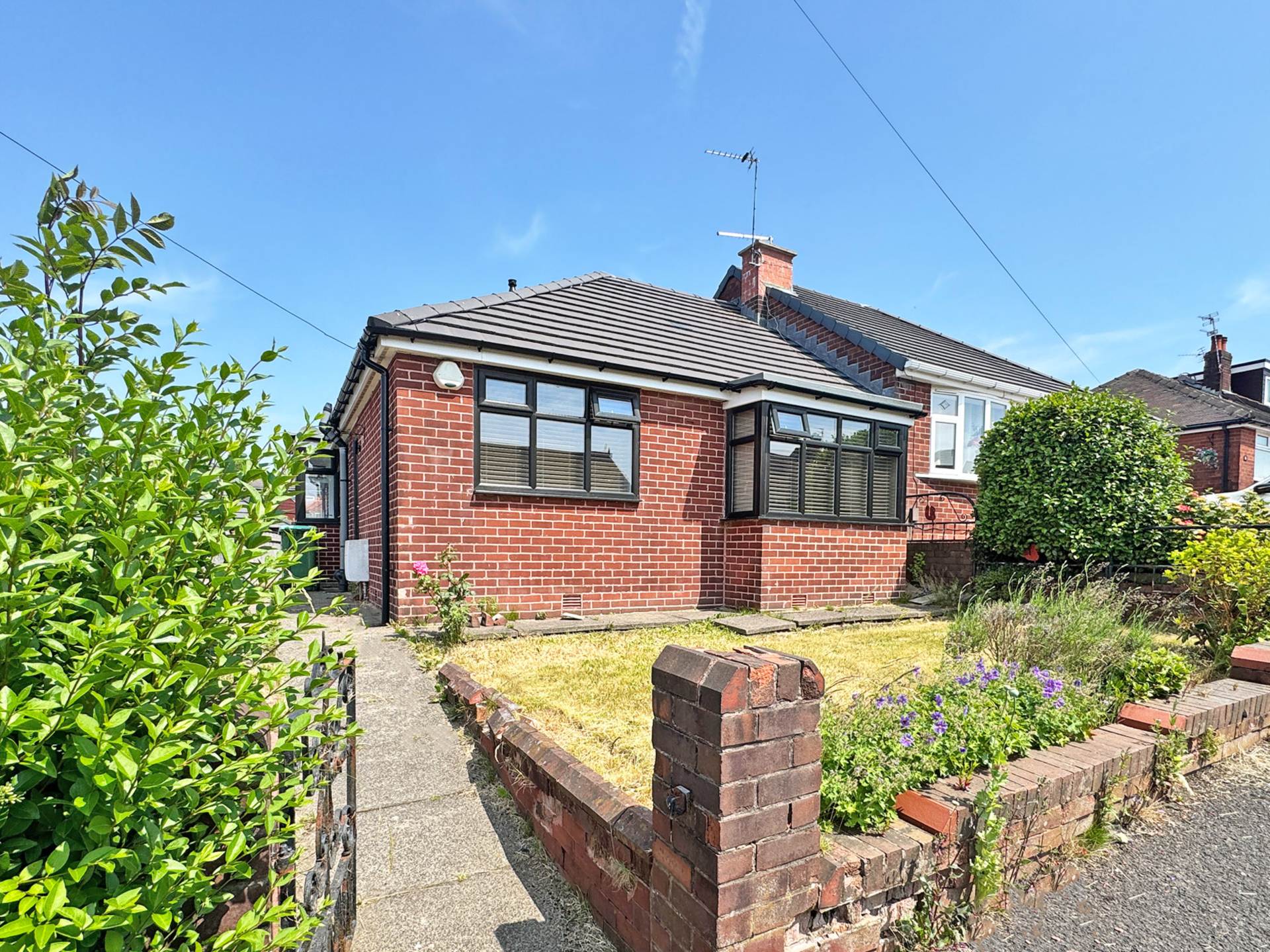 Surrey Avenue, High Crompton, Image 1