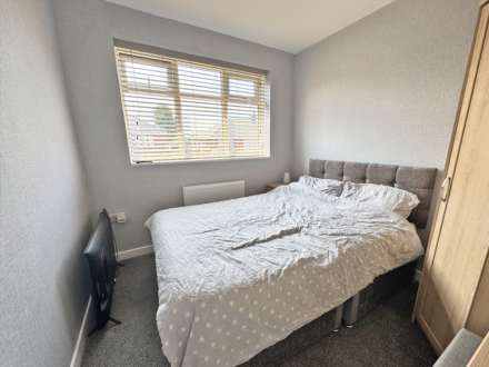 Surrey Avenue, High Crompton, Image 5