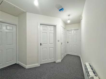 Sheard Court, Shaw, Image 11