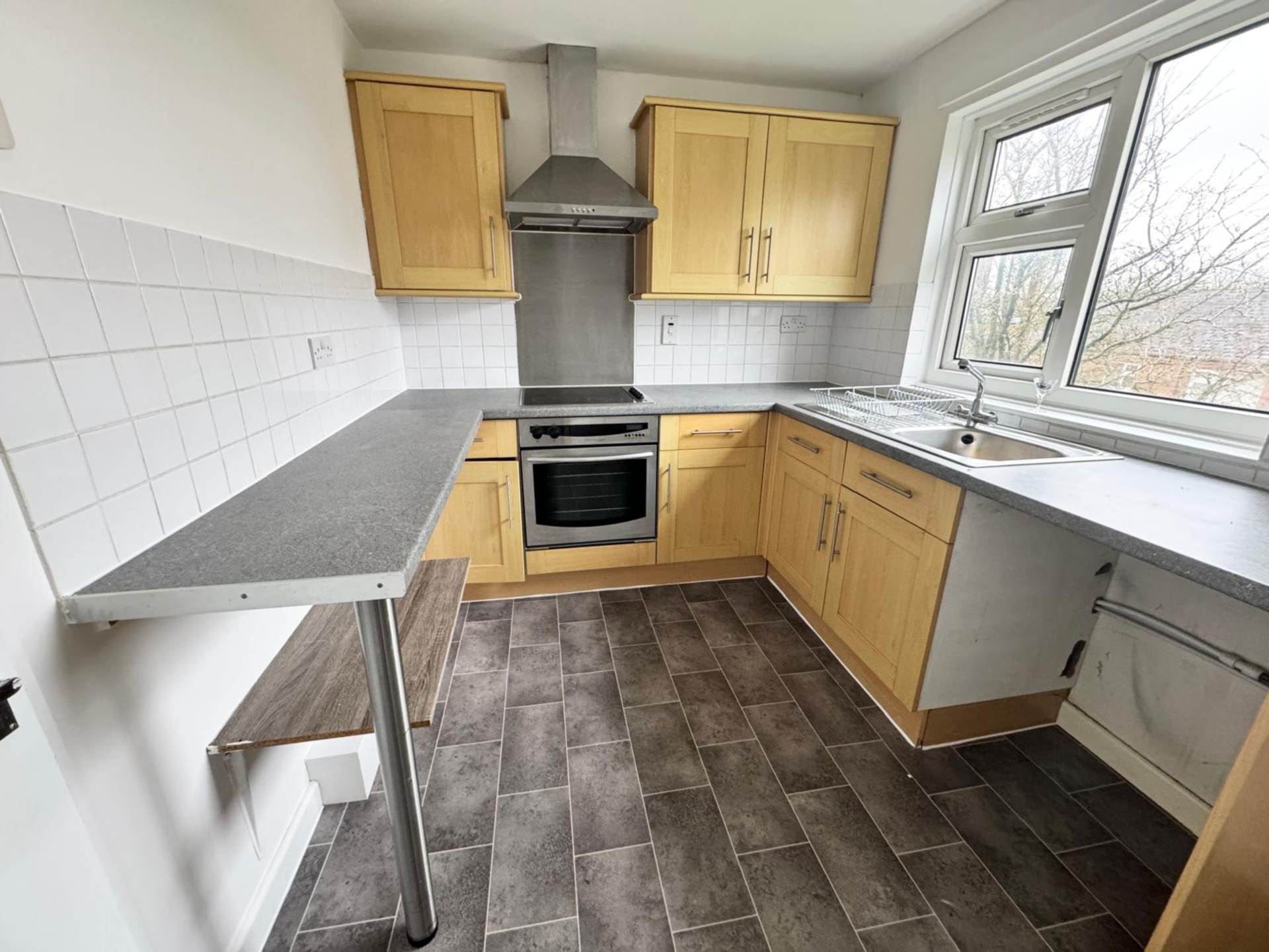 Thornham Road, Shaw, Image 2