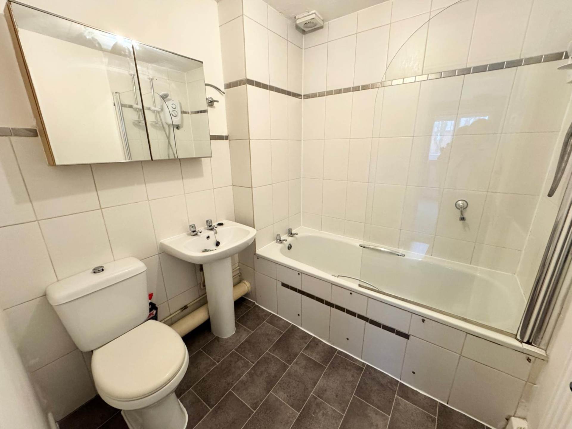 Thornham Road, Shaw, Image 9