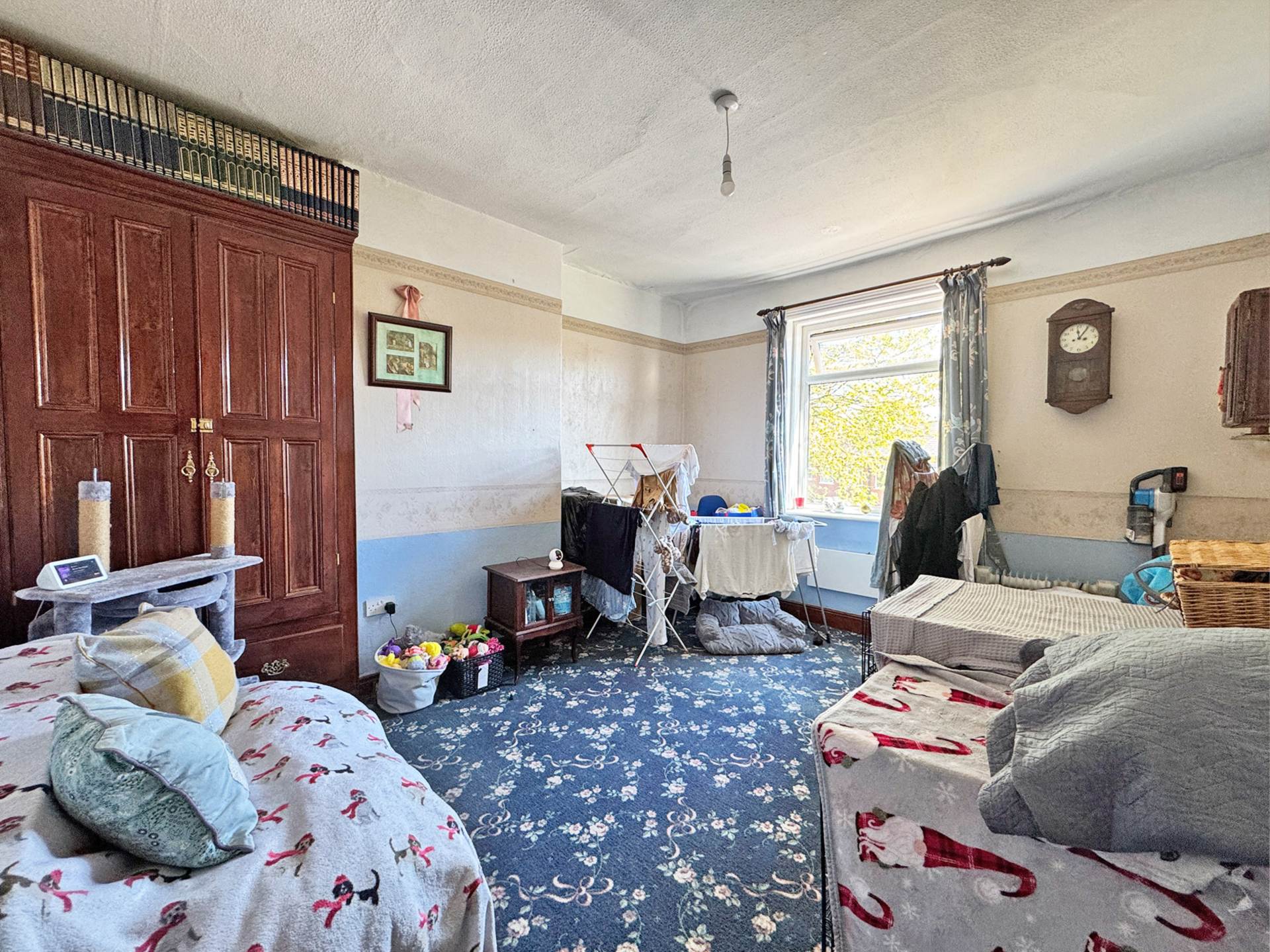 Rochdale Road, Royton, Image 11