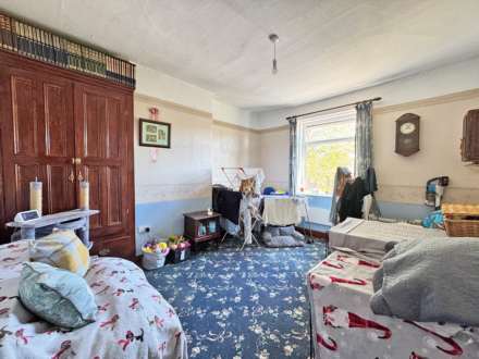 Rochdale Road, Royton, Image 11