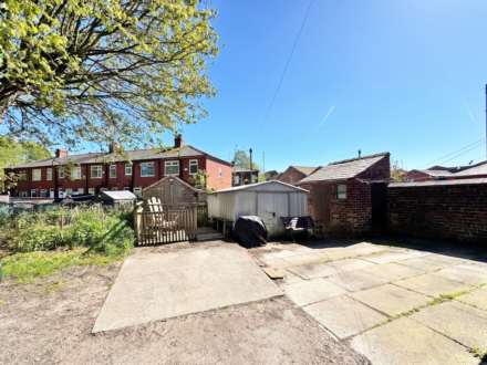 Rochdale Road, Royton, Image 18