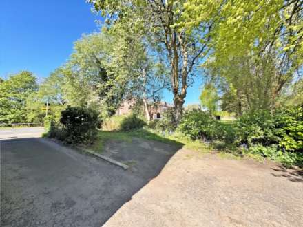 Rochdale Road, Royton, Image 19