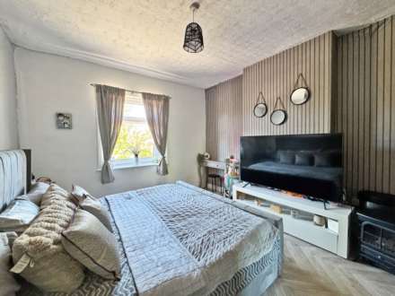 Rochdale Road, Royton, Image 9