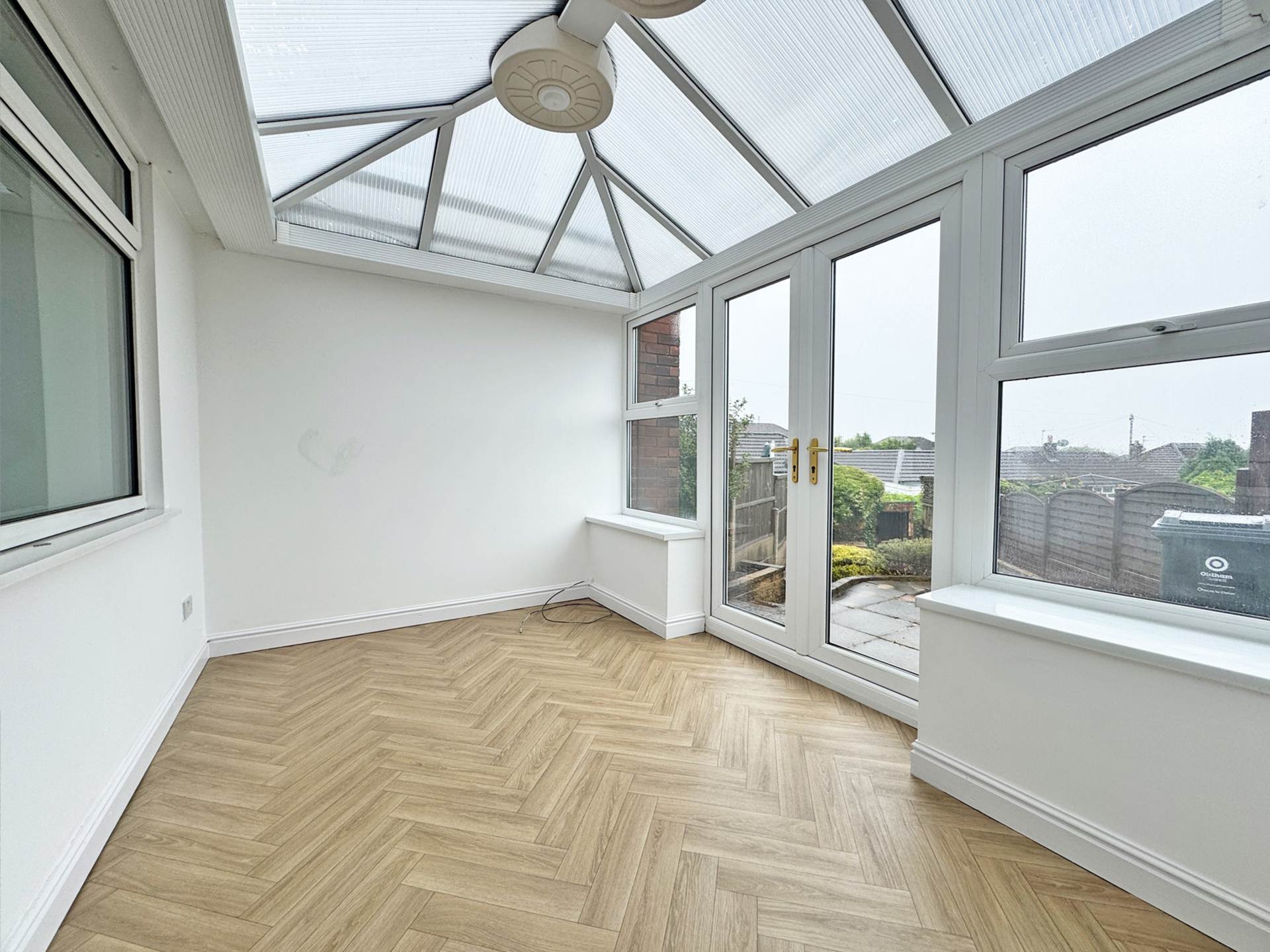 Surrey Avenue, High Crompton, Image 6