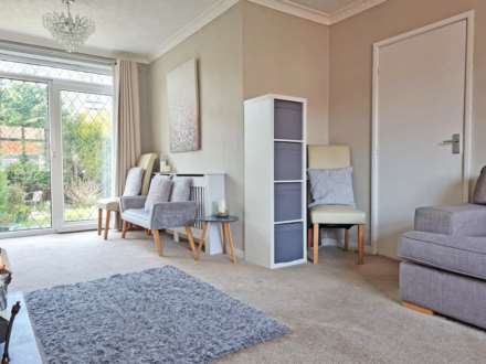 Lilac View Close, Shaw, Image 4