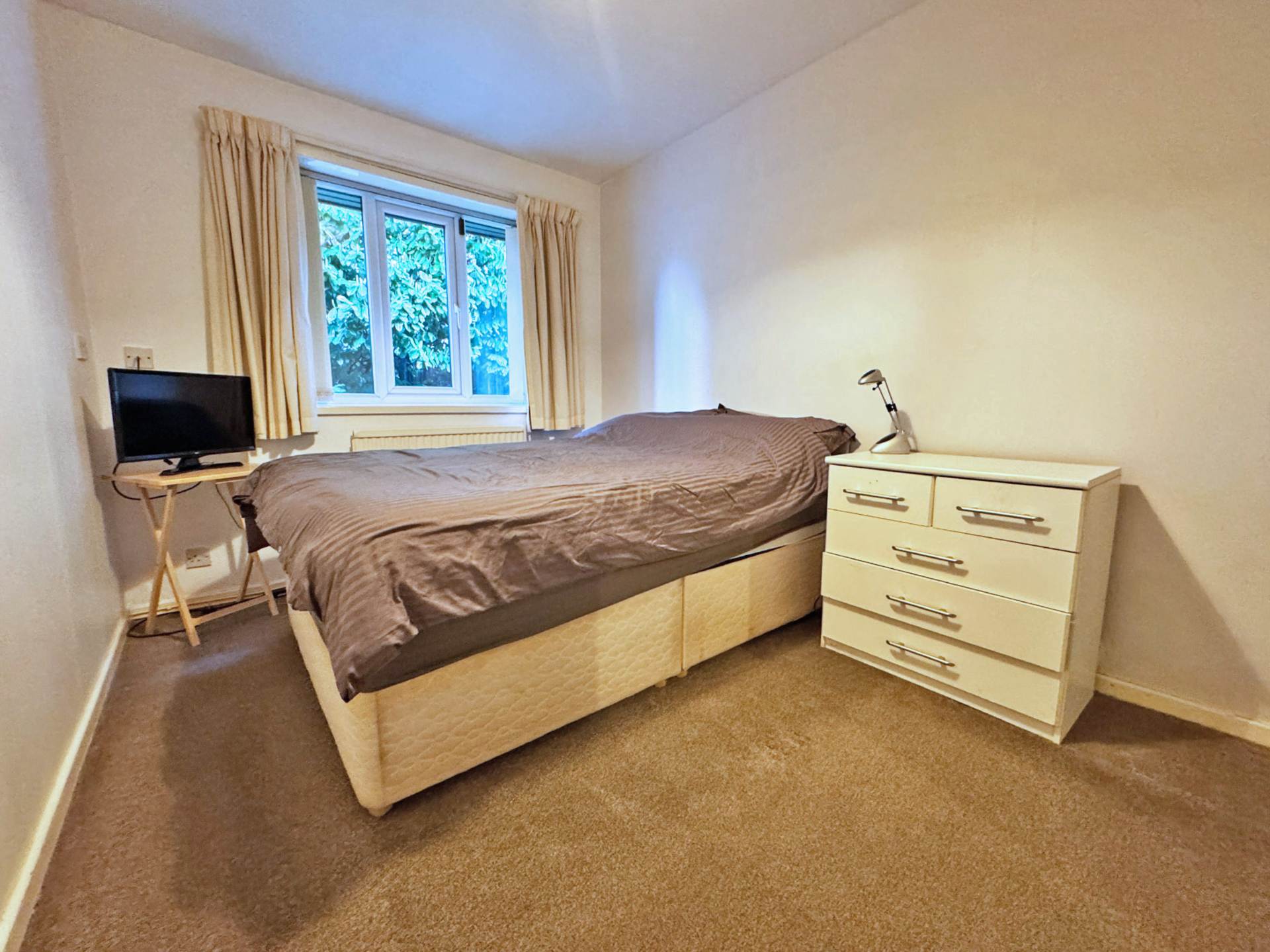 Park Crescent, Ashton-Under-Lyne, Image 11