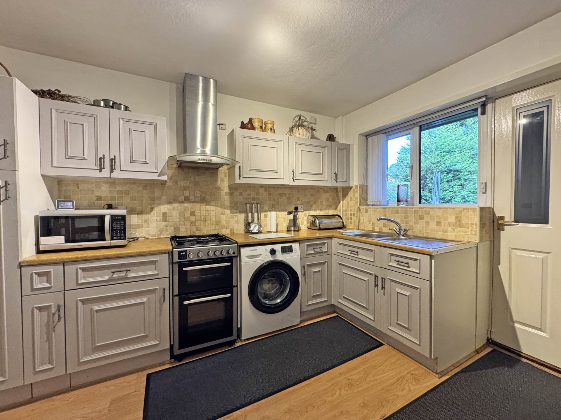 Park Crescent, Ashton-Under-Lyne, Image 7