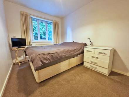 Park Crescent, Ashton-Under-Lyne, Image 11