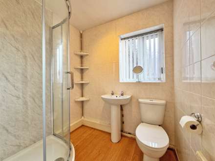 Park Crescent, Ashton-Under-Lyne, Image 15