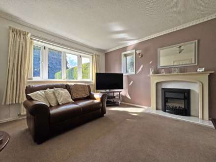 Park Crescent, Ashton-Under-Lyne, Image 6