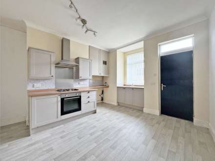 Milnrow Road, Shaw, Oldham, Image 7