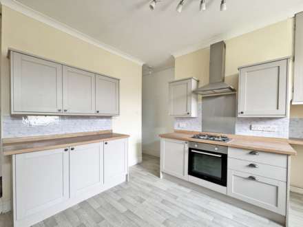 Milnrow Road, Shaw, Oldham, Image 9